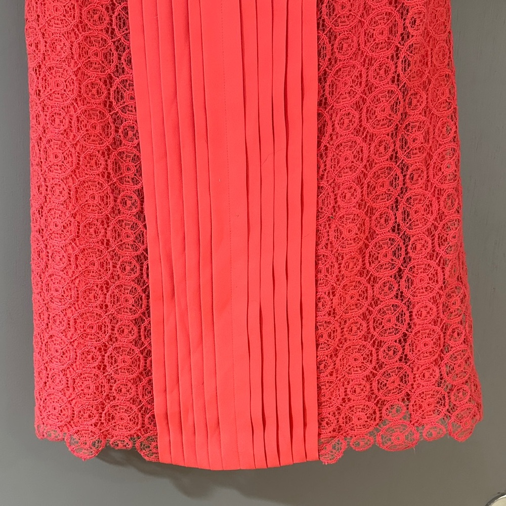 Vince Camuto Coral Lace Pleated Shift Dress Elegant Sleeveless Summer - Picture 6 of 9